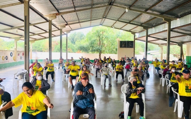 Projeto Conviver recebe aula de Ginástica na Cadeira.