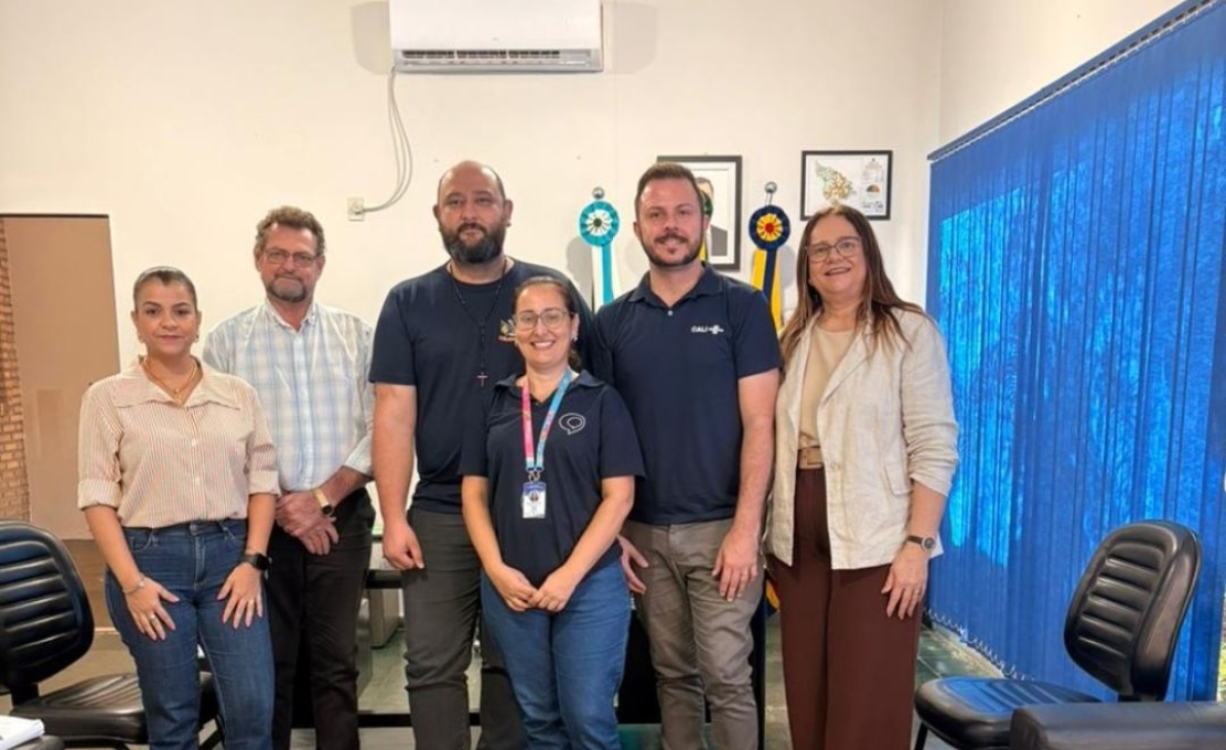 Prefeitura e Sebrae/MS alinham implantação da RedeSim para desburocratizar abe...